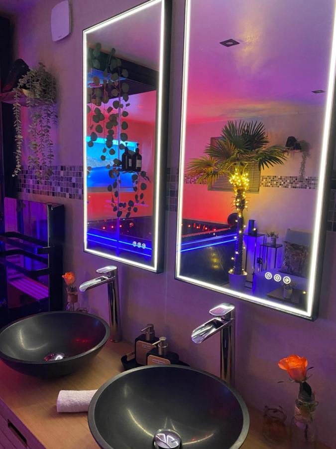 Bioty Chill & Spa ル・ブラン・メニル エクステリア 写真