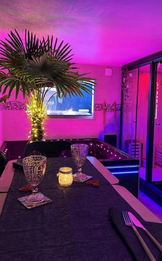 Bioty Chill & Spa ル・ブラン・メニル エクステリア 写真